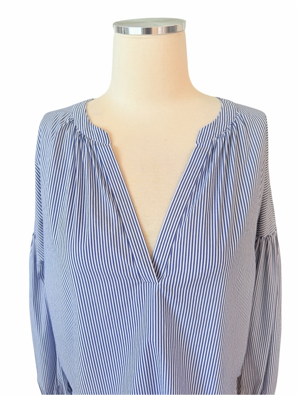 WORTH Blue and White Oversized  Pinstripe V-Neck Tunic Sz S - Picture 3 of 8